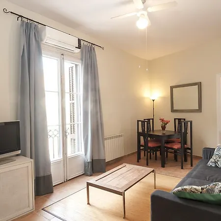 Apartment Gaudi 1 *